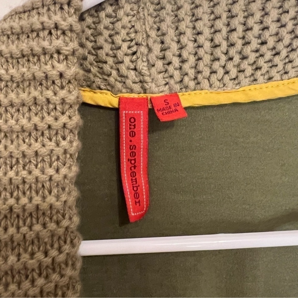 SMALL Anthro - One September - Olio Cardigan
Sweater green - Picture 7 of 12